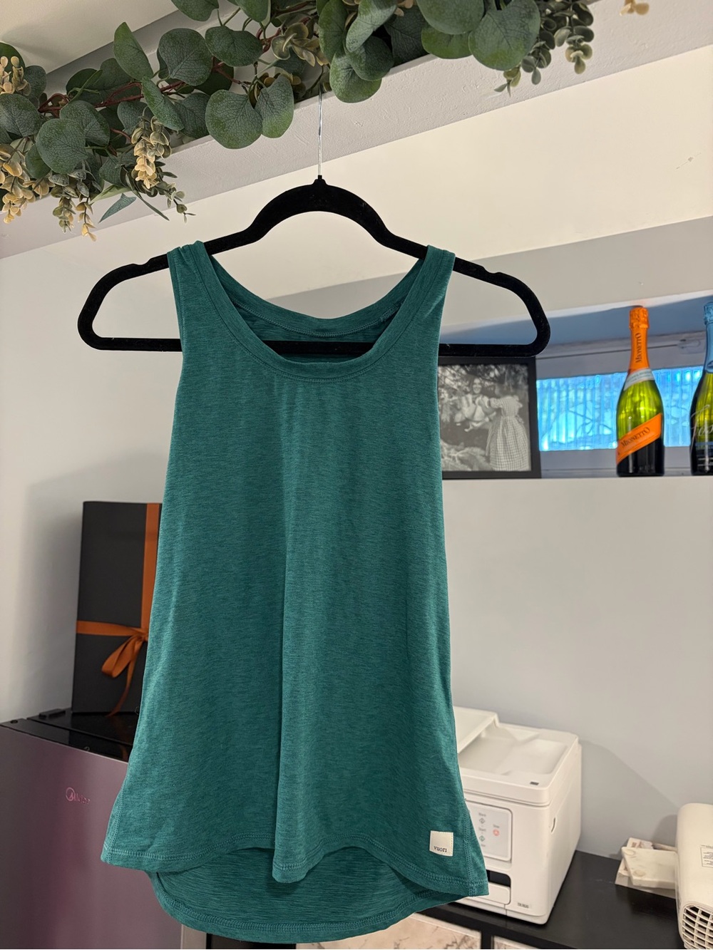 Vuori Teal Women’s Teal Racerback Tank Top